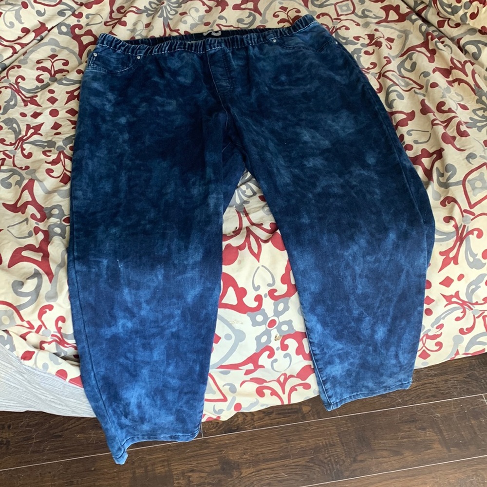 Catherines Pull On size 2X 22/24W jeans